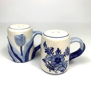 DAIC Vintage Delft Blue Tulip Floral Ceramic Salt & Pepper Shakers